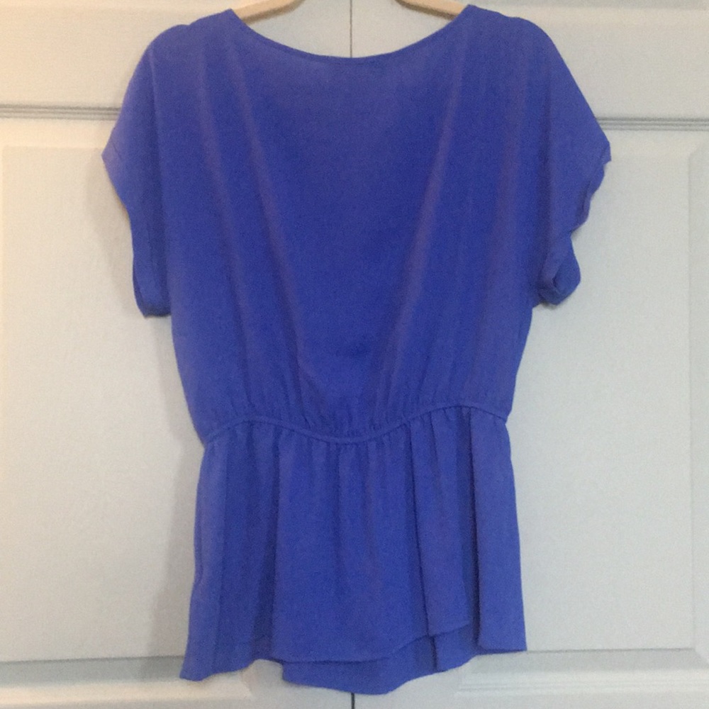 Forever 21 Essentials Peplum Blouse size L - Picture 3 of 4